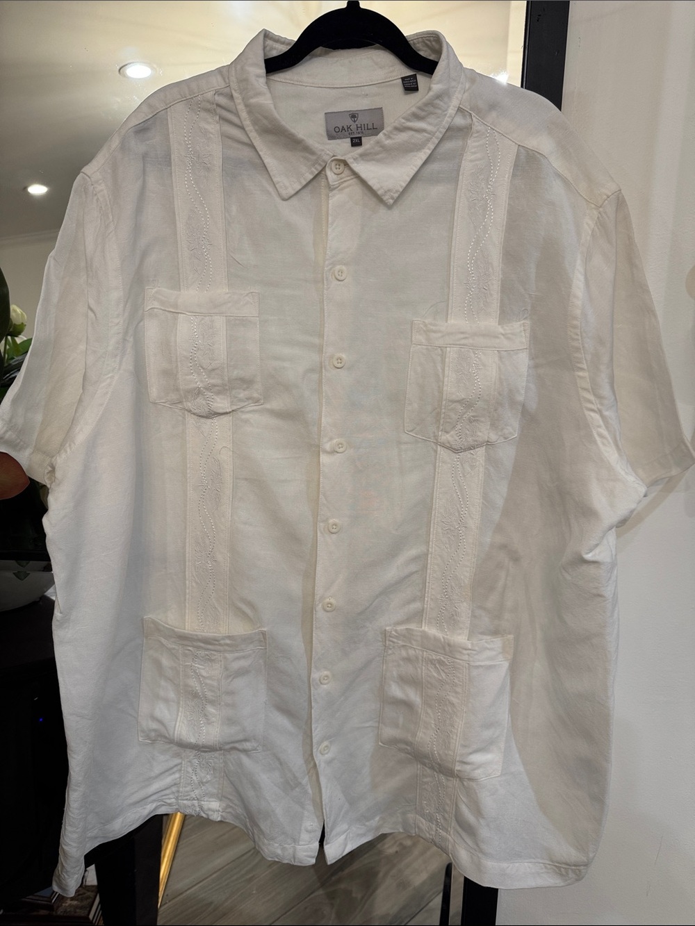 Oak Hill Men's White Short-Sleeve Lightweight Shirt